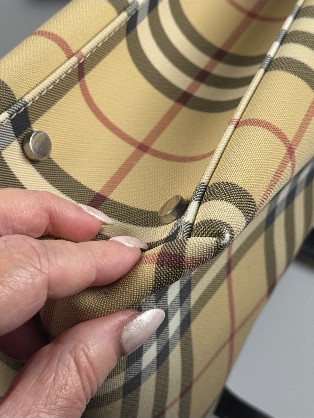 Burberry Nova check Leather-Trim Tote - Picture 12 of 12